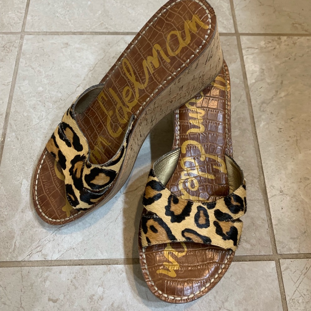 Leopard slides.